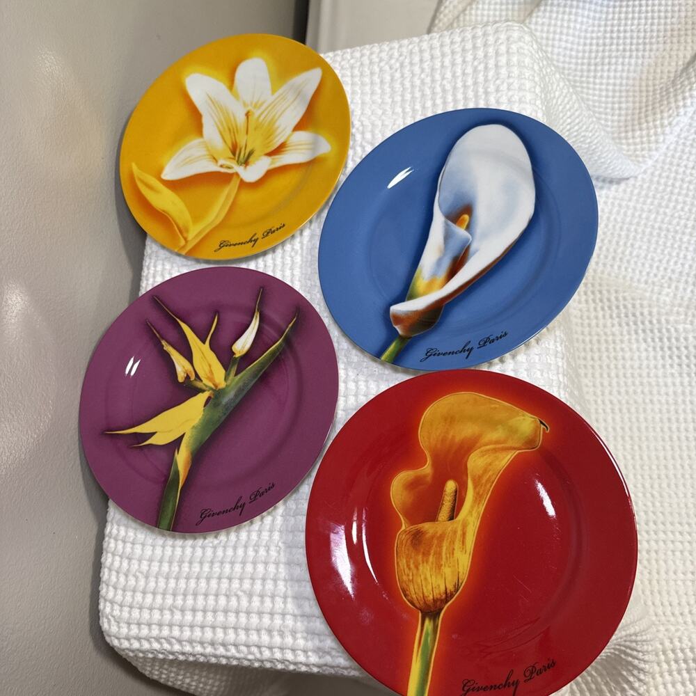 Givenchy Paris Parfums Les Fleurs Set of 4 Dessert Salad Plates 8” Colorful